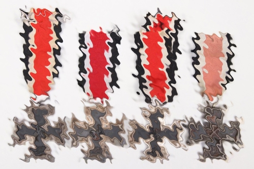 4 + 1939 Iron Crosses 2nd Class - 76