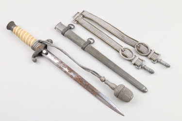 Heer officer's dagger (Tiger) with hangers 