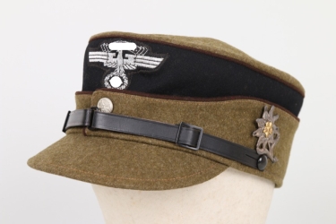 NSKK Service Kepi - Hochland