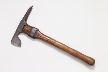 WW1 German Pionier axe