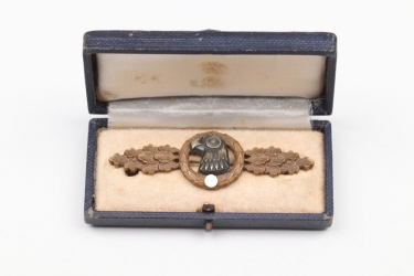 Squadron Clasp for Aufklärer (Juncker) in bronze + case