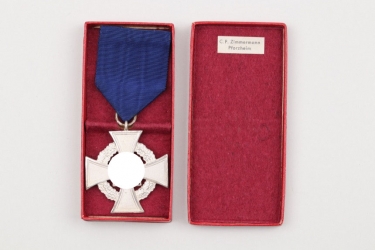 25 years Faithful Service Award in Zimmermann case