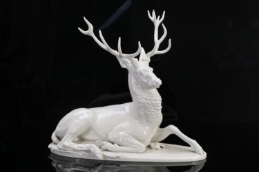 SS Allach - porcelain figure 'lying stag' #60 (Kärner)