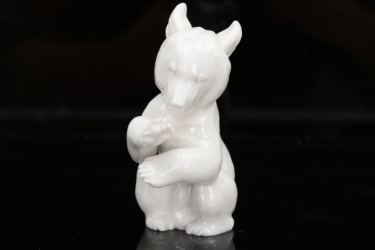 SS Allach - porcelain figure of a 'precatory bear' #5 (Kärner)