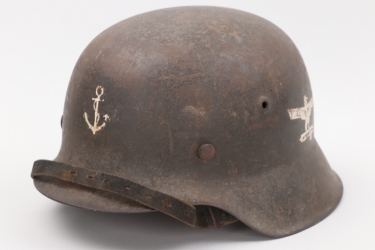 Heer M42 helmet with modern emblems