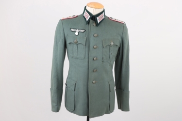 Heer Panzerjäger field tunic for a Hauptmann