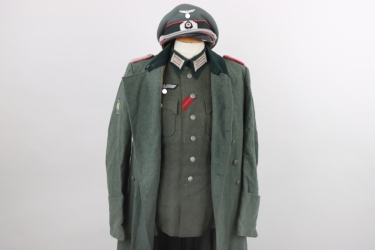 Heer Gebirgs-Panzerjäger uniform grouping for a Leutnant