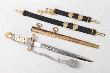 M38 Kriegsmarine officer's dagger with portepee & hangers - WKC