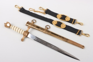 M38 Kriegsmarine officer's dagger with hangers - Eickhorn