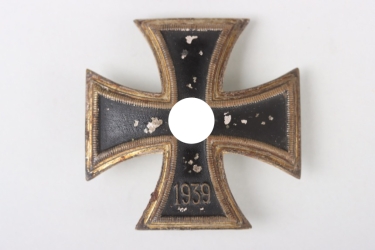 1939 Iron Cross 1st Class on screw-back - one-piece construction