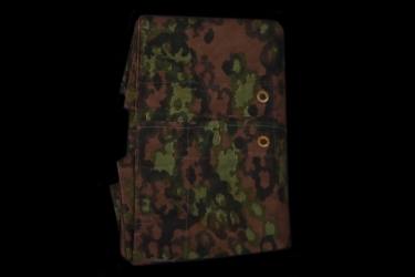 Late-war Waffen-SS camouflage shelter quarter / poncho, « Oakleaf A / Blurred Edge »