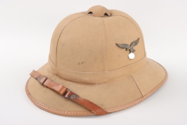 Luftwaffe Tropical pith helmet - RBNr. "0/0250/0202"