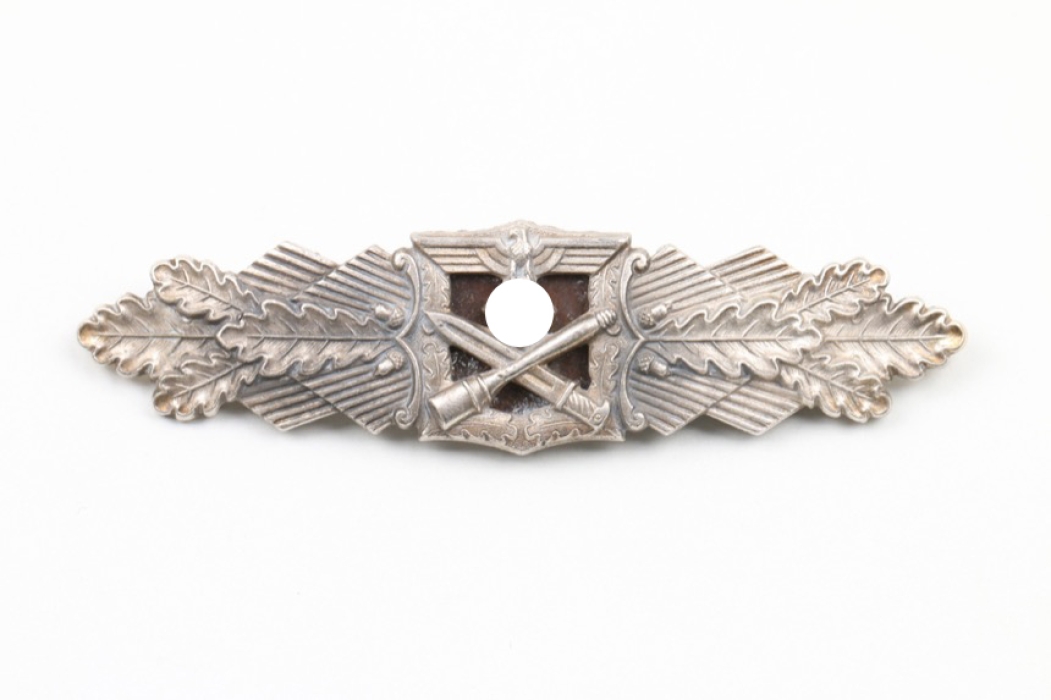 Close Combat Clasp in silver