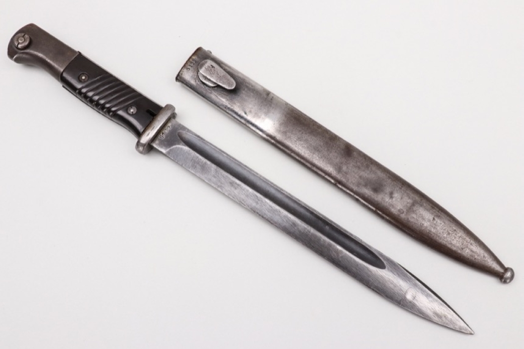 Wehrmacht number matching combat bayonet -  42cqh