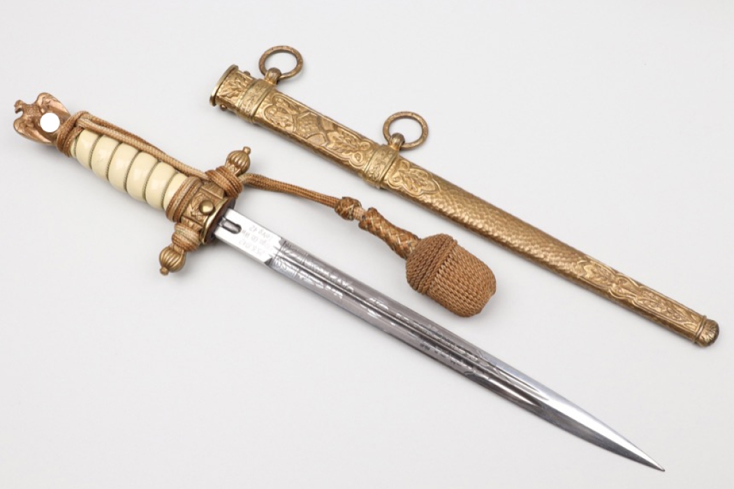 Kriegsmarine officer's dagger with portepee "Hörster" - engraved