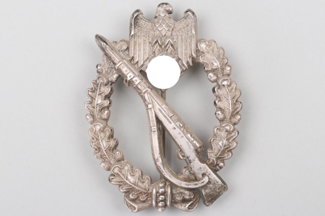 Infantry Assault Badge in silver - FLL