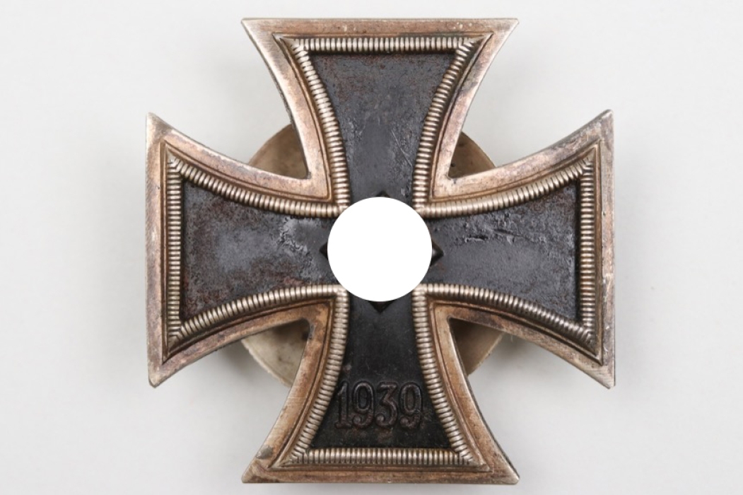 1939 Iron Cross 1st Class on screw-back