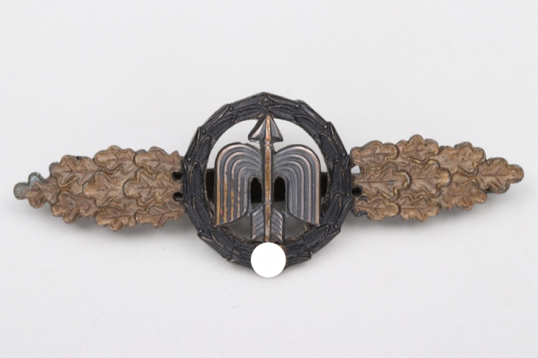 Squadron Clasp for Nachtjäger in bronze - R.K. (variant!)