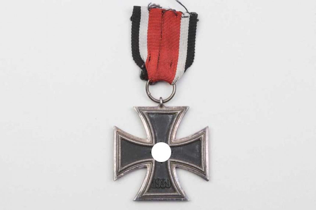 1939 Iron Cross 2nd Class - round 3