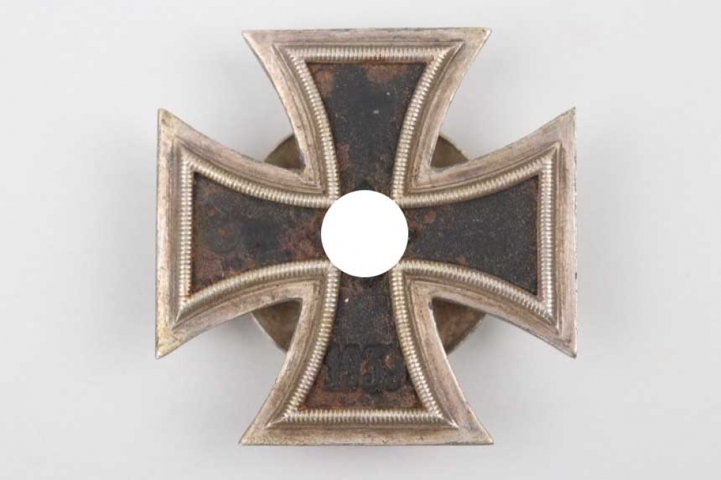 1939 Iron Cross 1st Class on screw-back - L/13