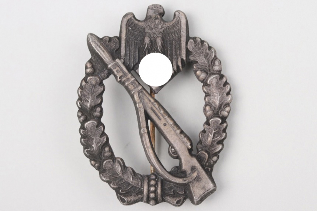 Infantry Assault Badge in Silver