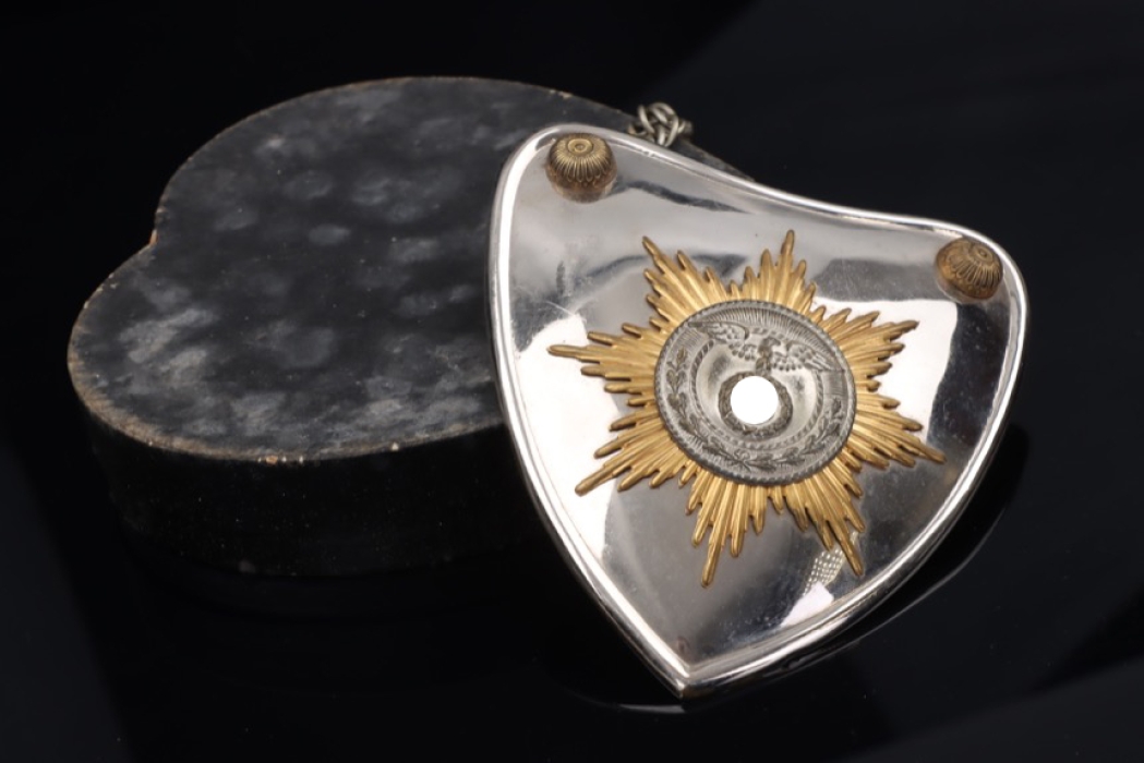 SA-Truppführer K. - SA flag bearer's gorget in case with receipt