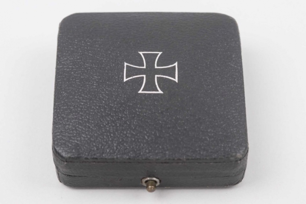 Hptm. B. - case to 1939 Iron Cross 1st Class