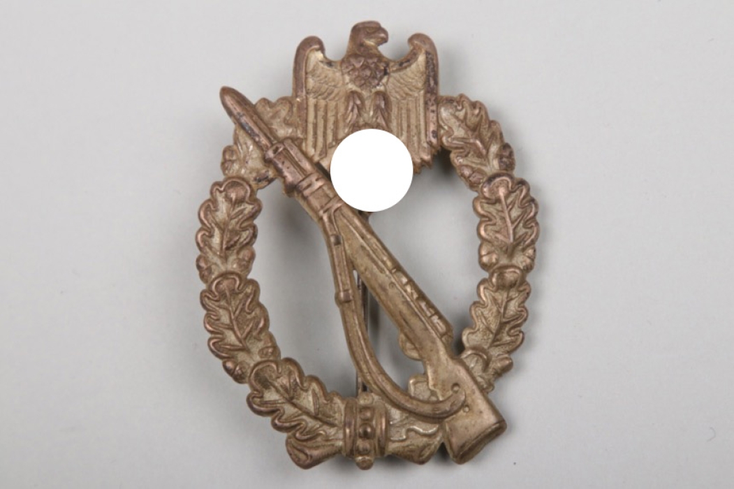 Infantry Assault Badge in Silver - Schickle/Mayer