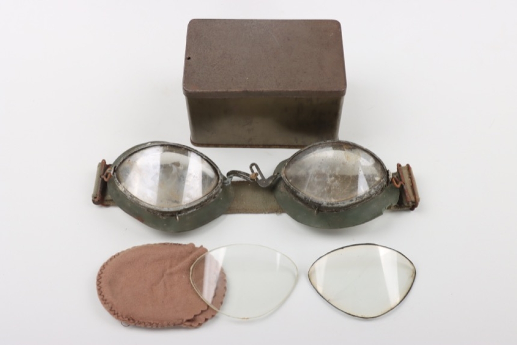 Wehrmacht wind protection goggles in case + extra lenses