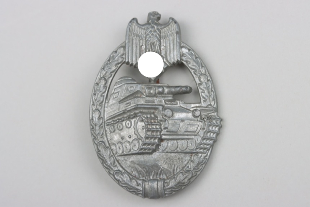 Tank Assault Badge in Silver