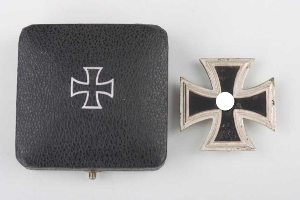 1939 Iron Cross 1st Class in case - 15