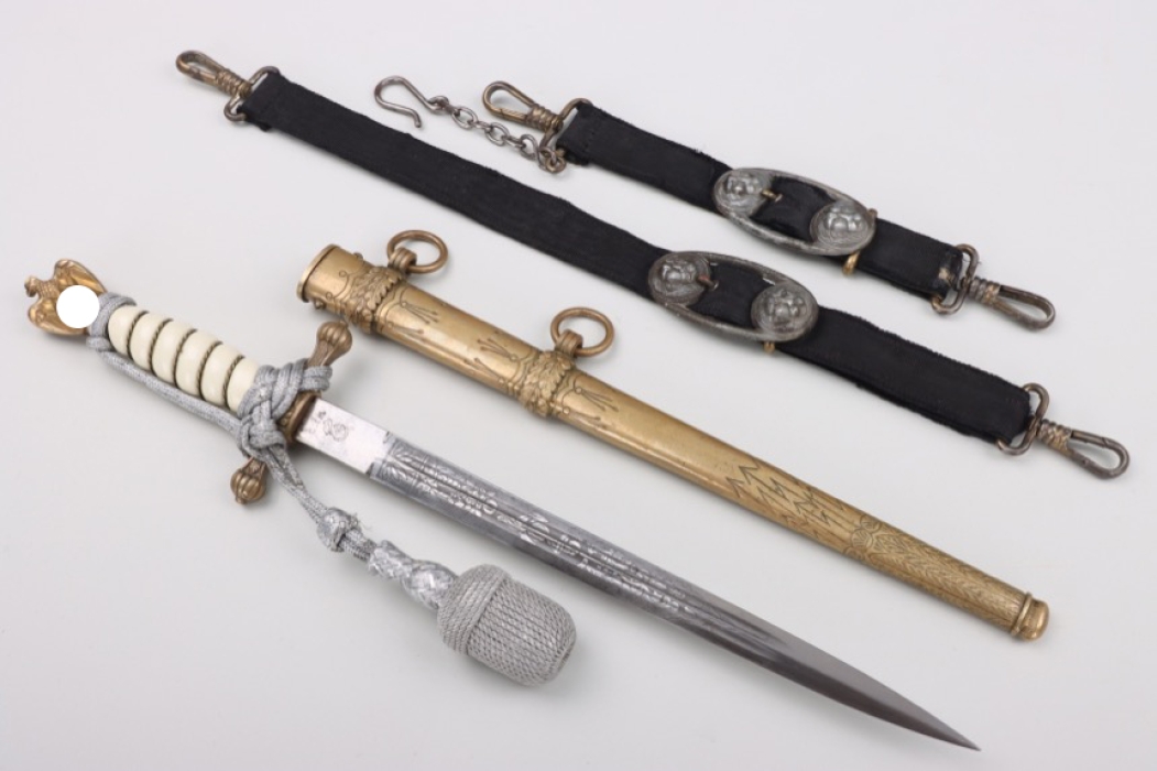 M38 Kriegsmarine officer's dagger with portepee and hangers - WKC