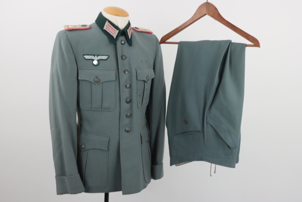 Heer Panzer field tunic for a Hauptmann