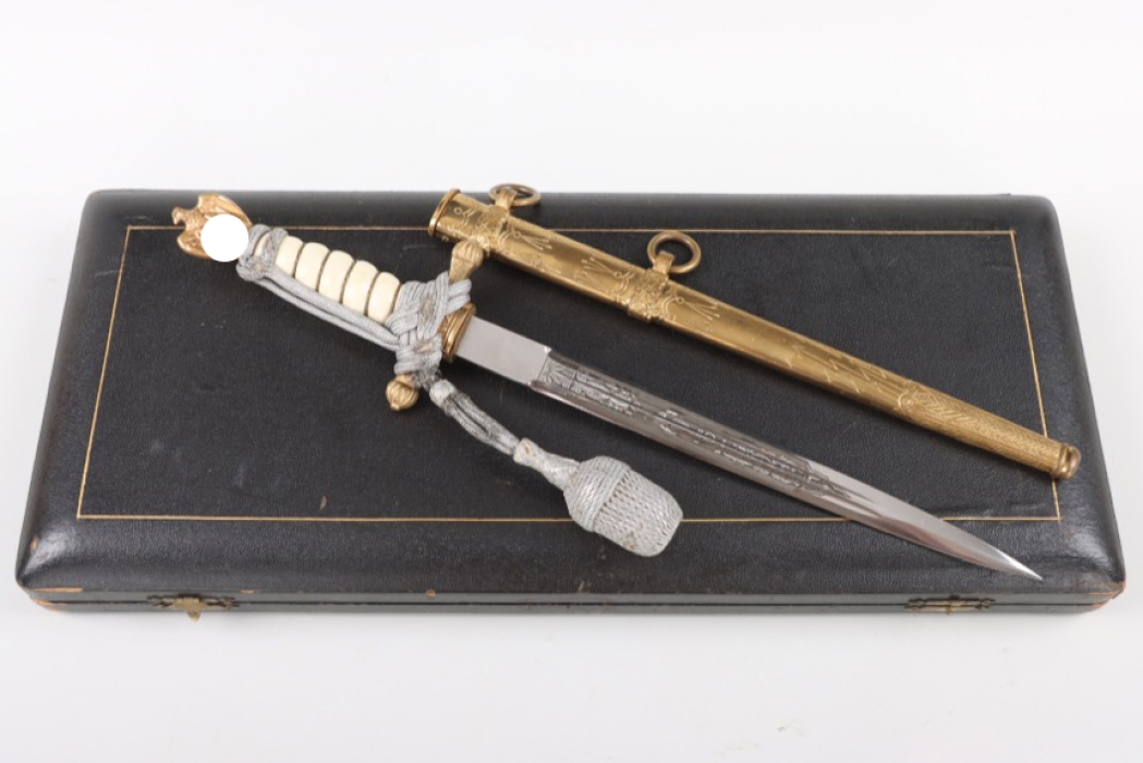 M38 Kriegsmarine officer's dagger with portepee & presentation case - Eickhorn