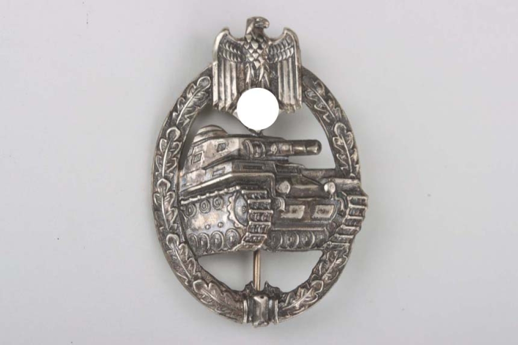 Tank Assault Badge in Silver "Juncker"