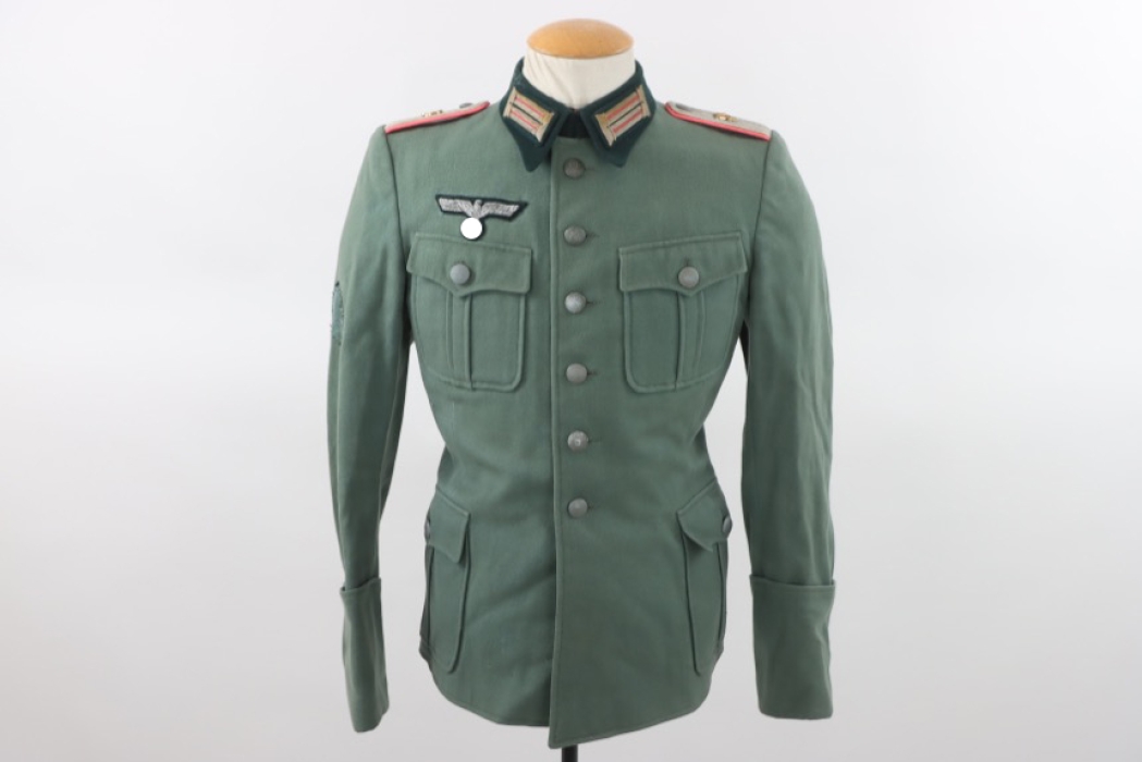 Heer Panzerjäger field tunic for a Leutnant