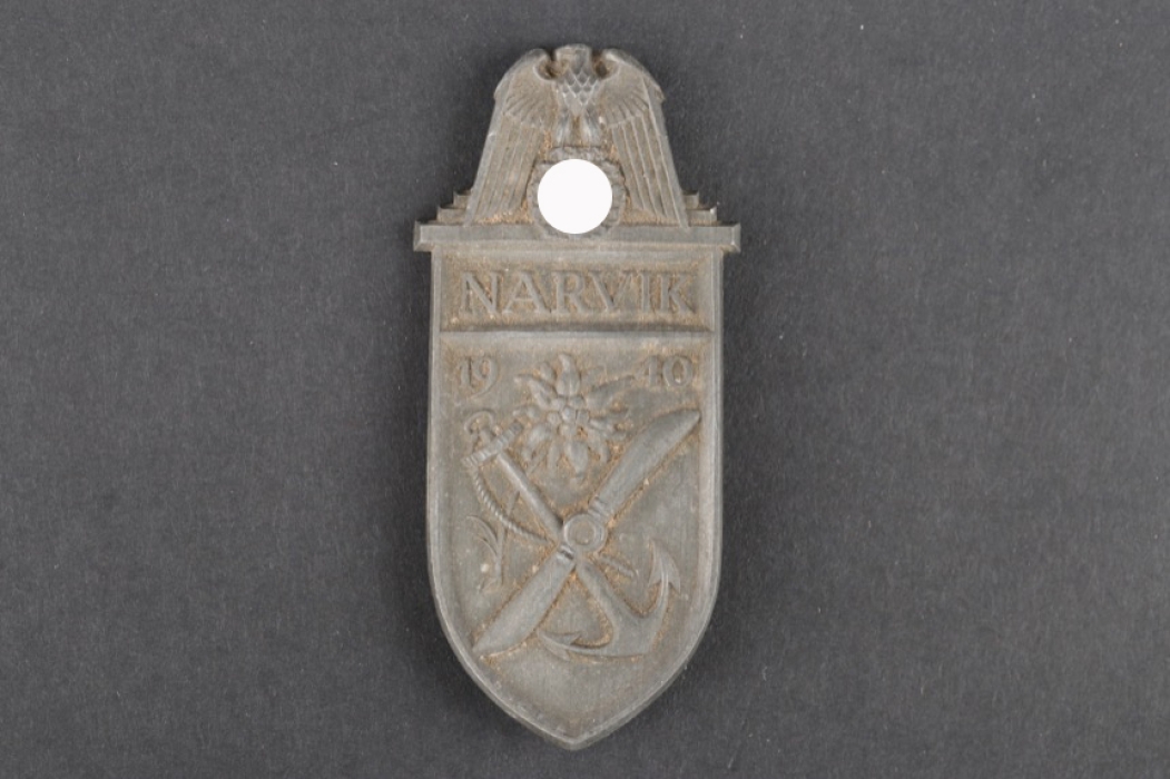 Heer Narvik Shield