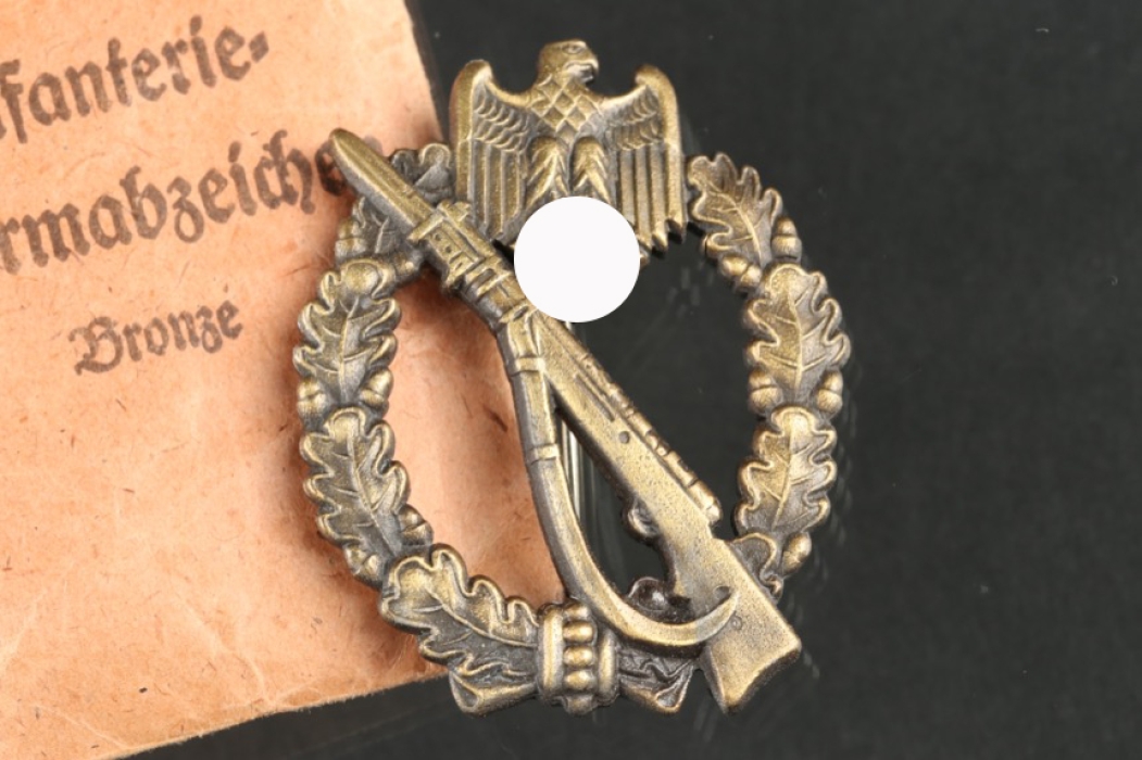 Infantry Assault Badge in Bronze - JFS